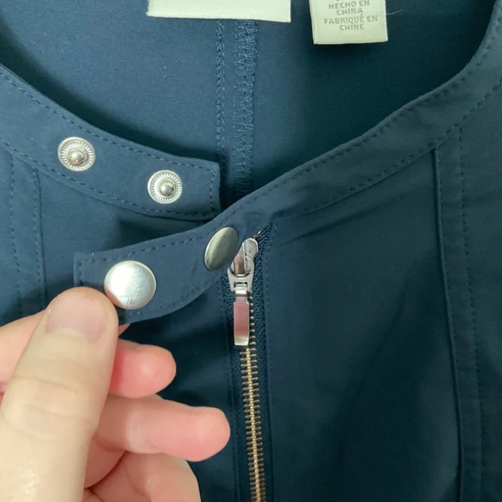 Zenergy by Chico’s Navy Blue Full Zip Lighweight Jacket - Size 0‎ (Small)
